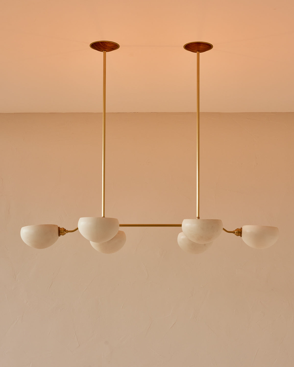 #shade-color_dove #Metal-+-Wood-Finish_Satin Brass / Black Walnut