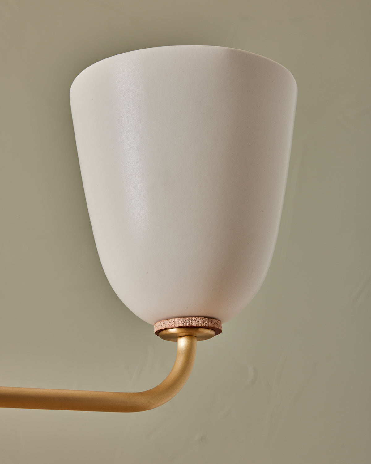 #shade-finish_dove #metal-finish_satin brass