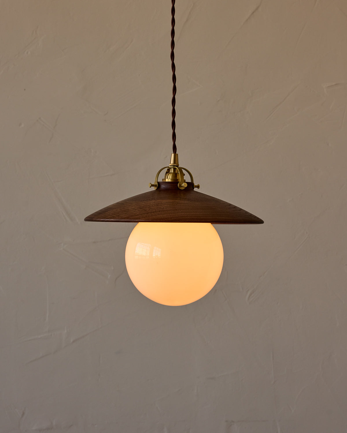 #shade-finish_black walnut #Cord-Color---Glass_Brown Cord - White Globe