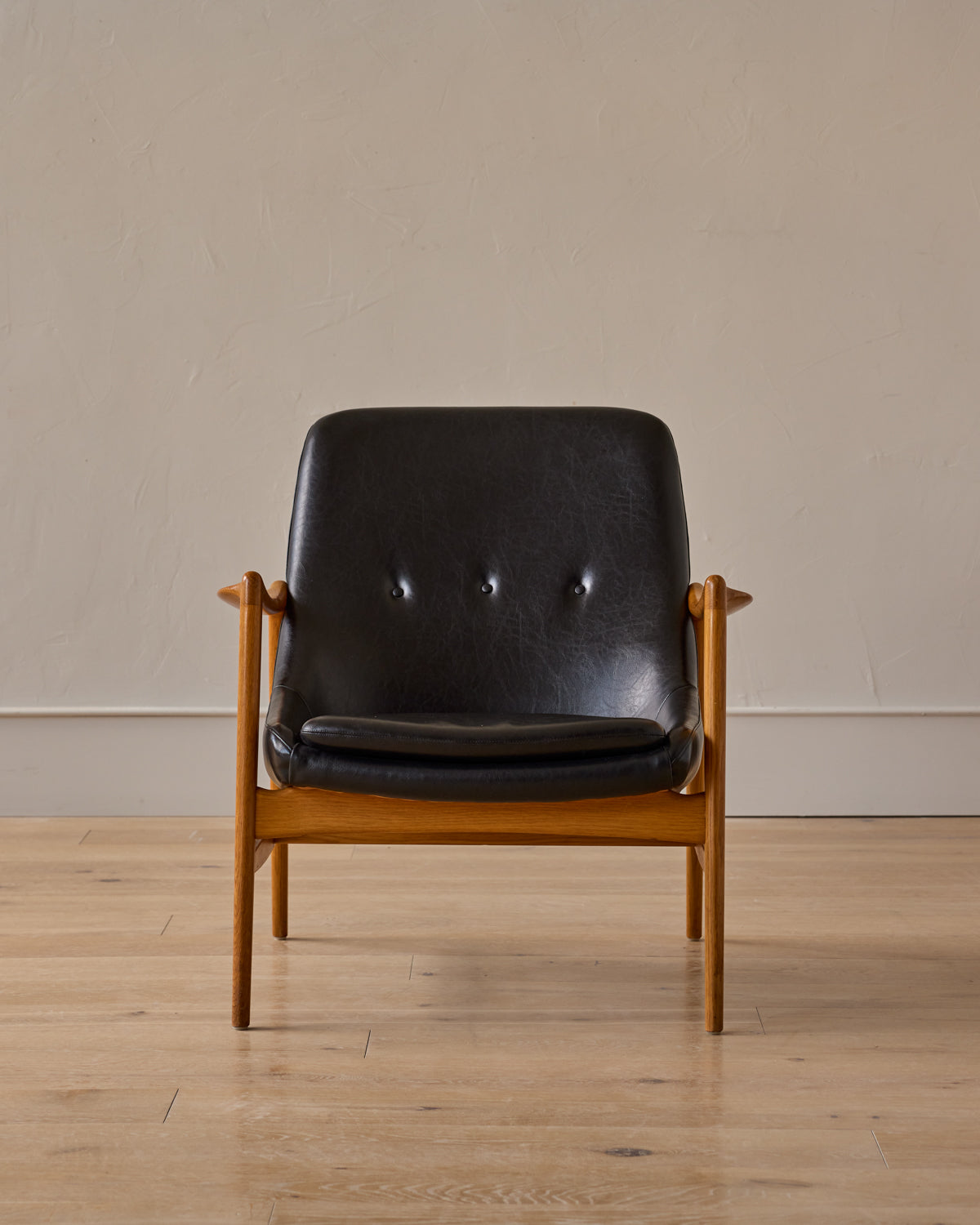 Oak Frame Easy Chair