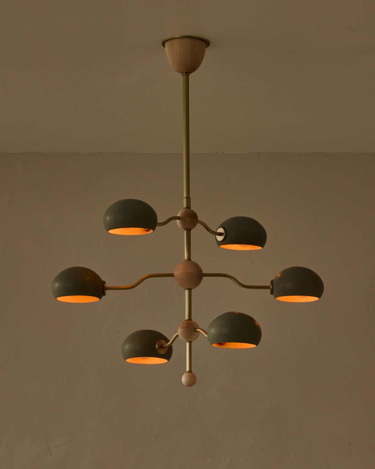 #shade-color_olivine #Metal-+-Wood-Finish_Satin Brass / Clear Maple