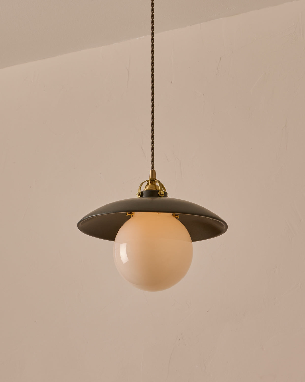 #shade-finish_almost black ceramic #Cord-Color---Glass_Beige Cord - White Globe