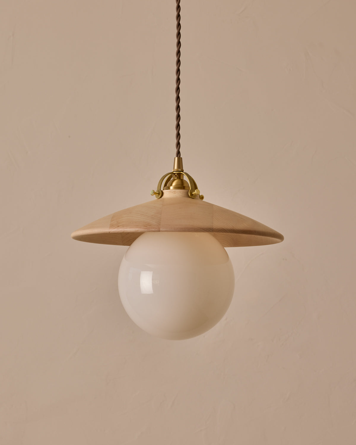 #shade-finish_clear maple #Cord-Color---Glass_brown Cord - white Globe