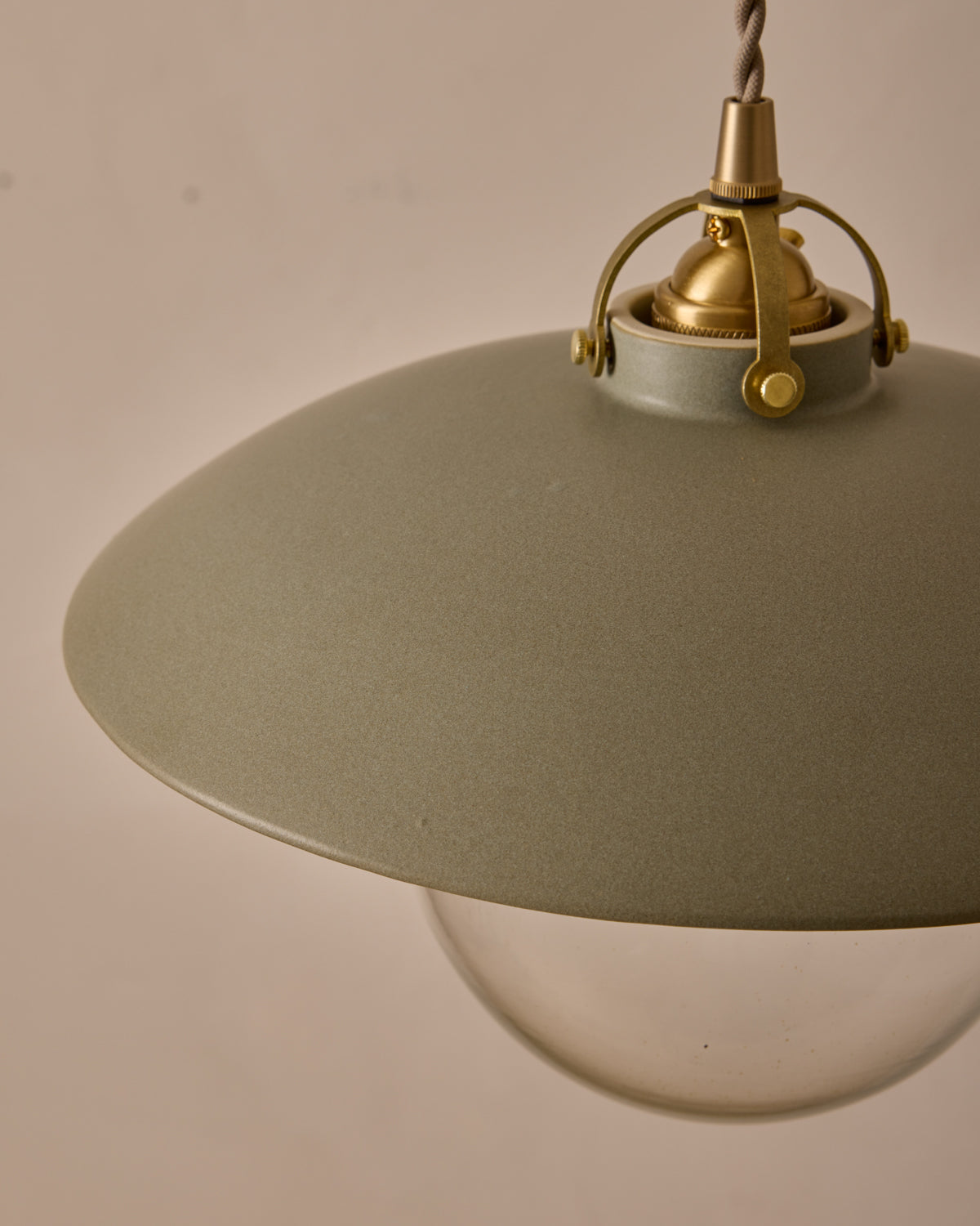 #shade-finish_olivine ceramic #Cord-Color---Glass_Beige Cord - Clear Globe