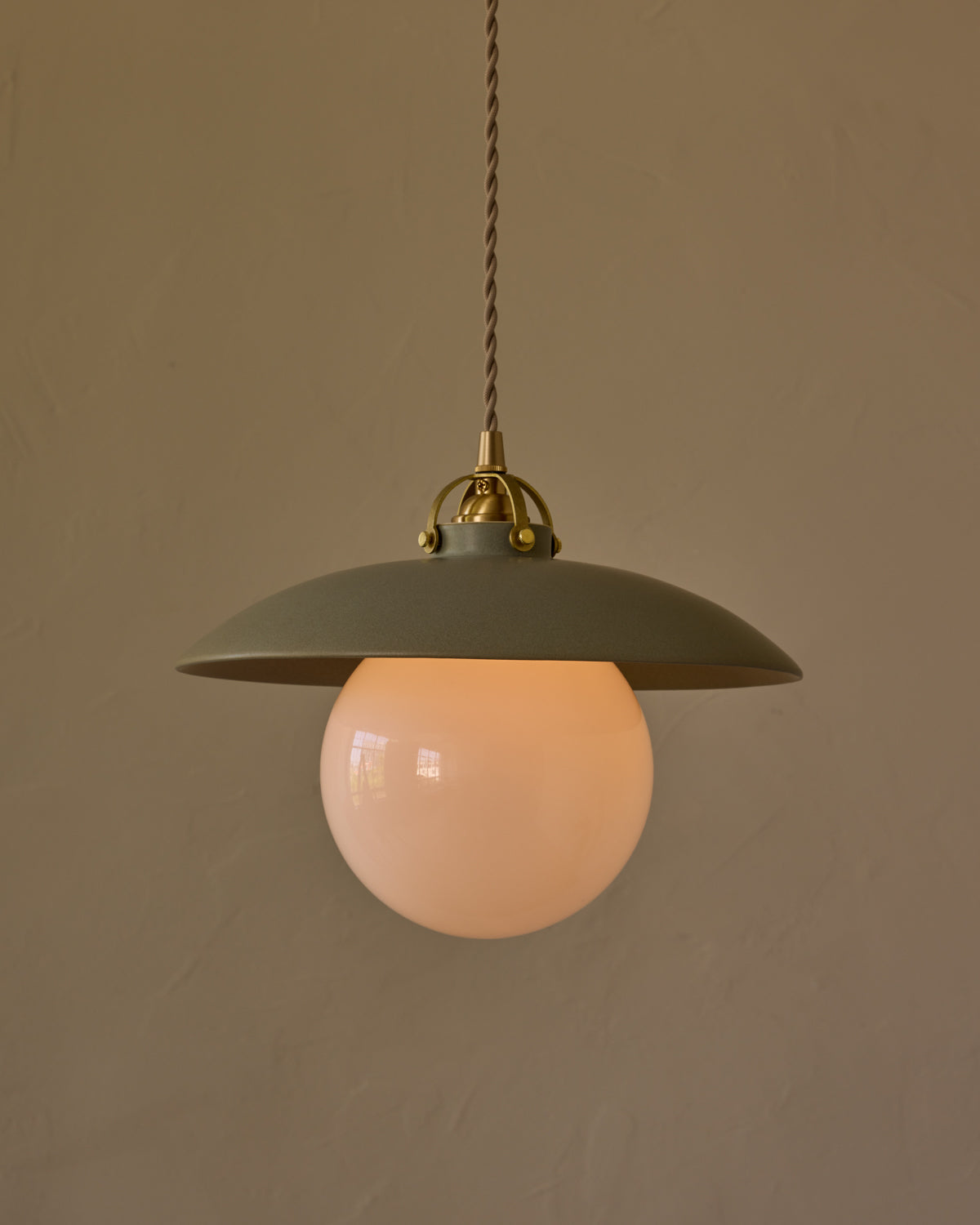 #shade-finish_olivine ceramic #Cord-Color---Glass_Beige Cord - White Globe