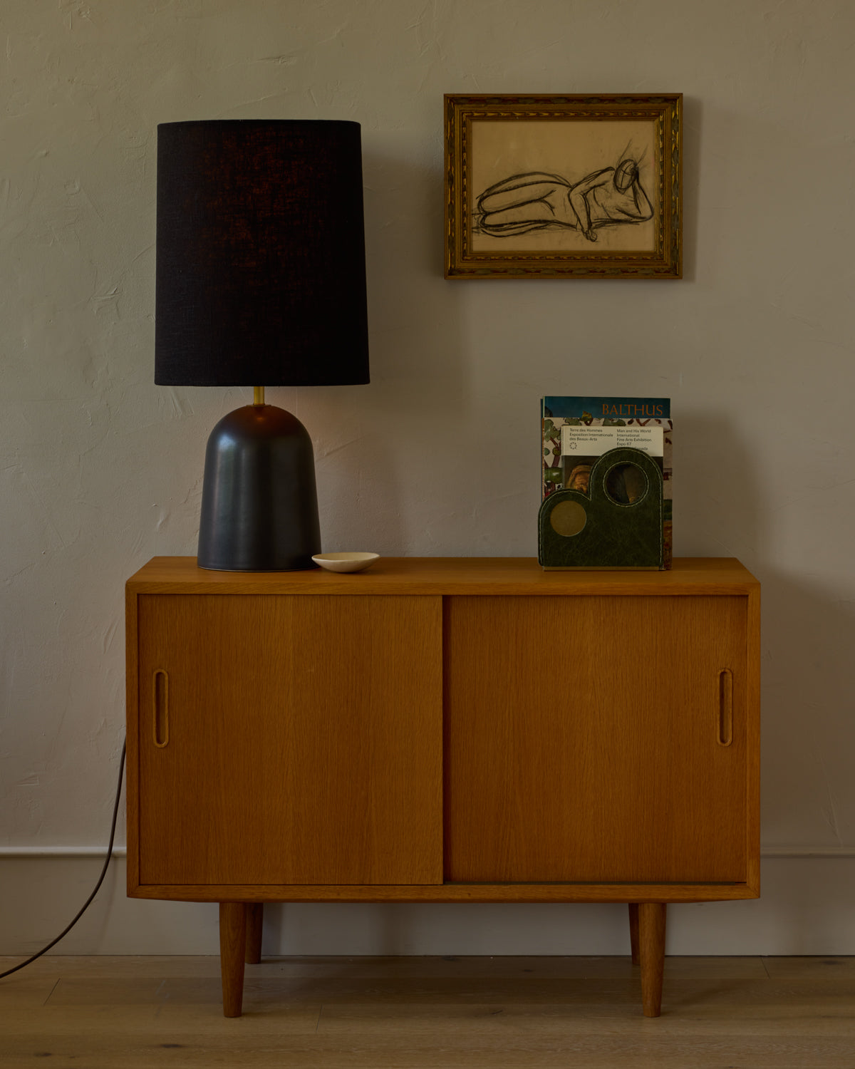 #ceramic-finish_ebony ceramic #shade-color_black linen
