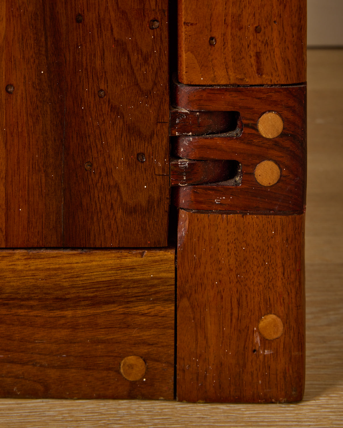 #style_Cabinet with Drawers