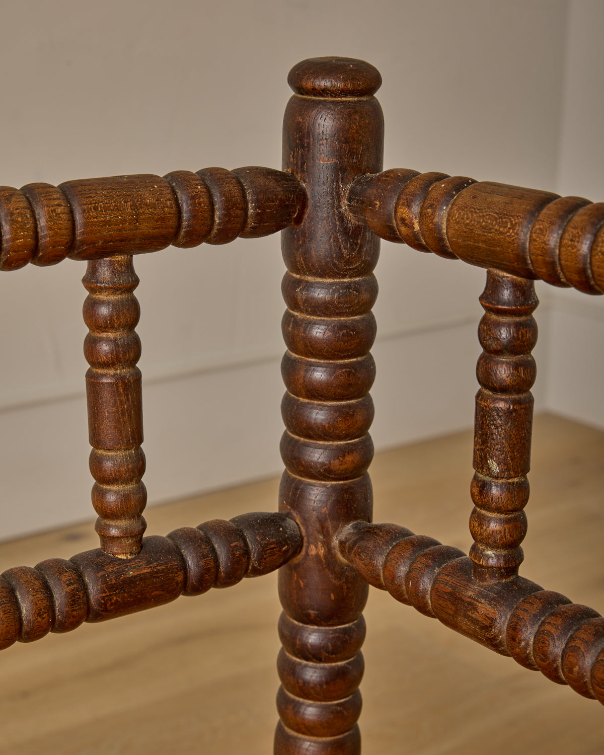 Corner Carved Bobbin Chair