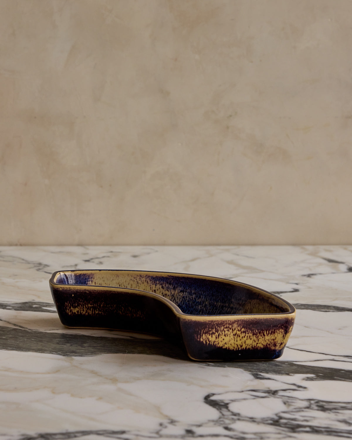 Curved Ikebana Dish