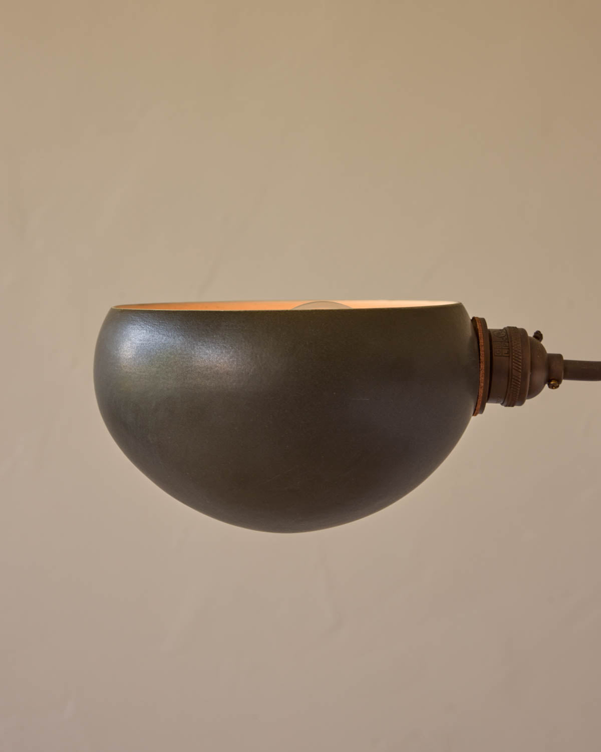#shade-color_almost black #Metal-+-Wood-Finish_Antique Brass / Black Walnut