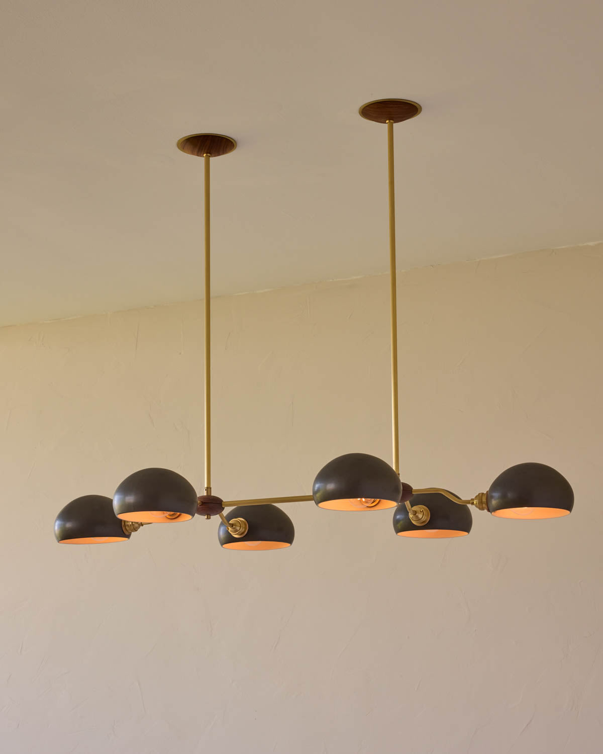 #shade-color_almost black #Metal-+-Wood-Finish_Satin Brass / Black Walnut