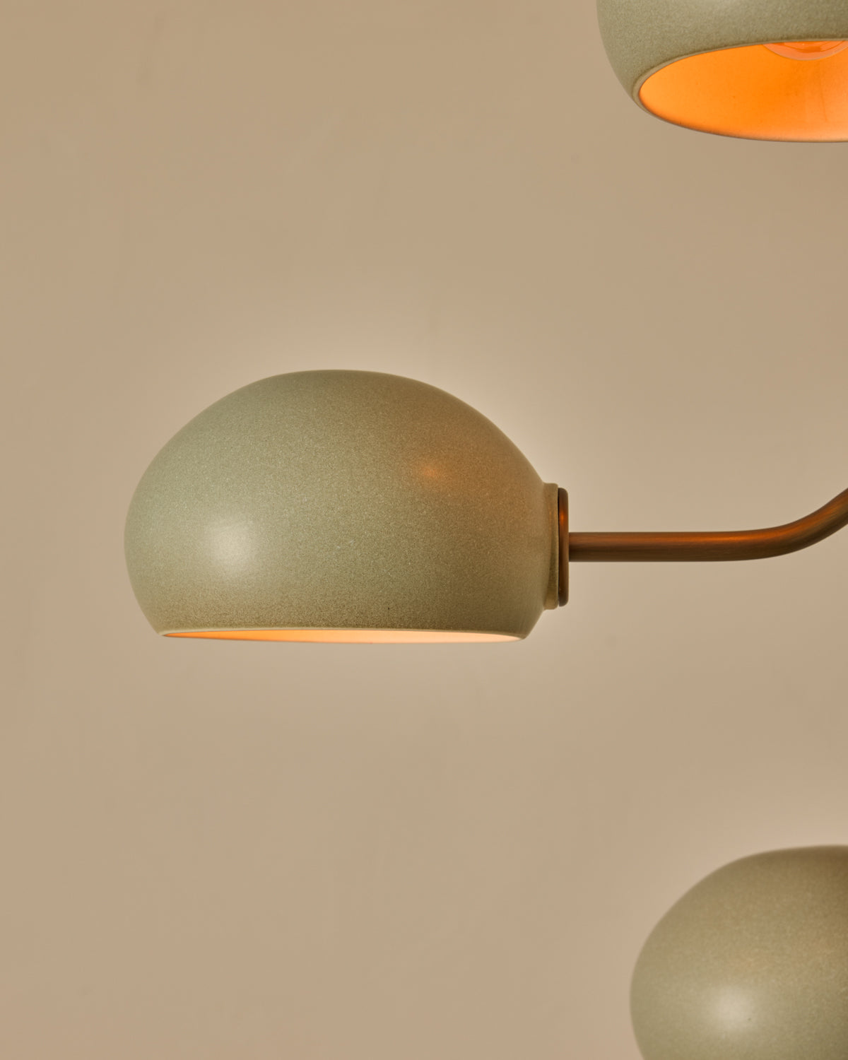 #shade-color_olivine #Metal-+-Wood-Finish_Antique Brass / Black Walnut