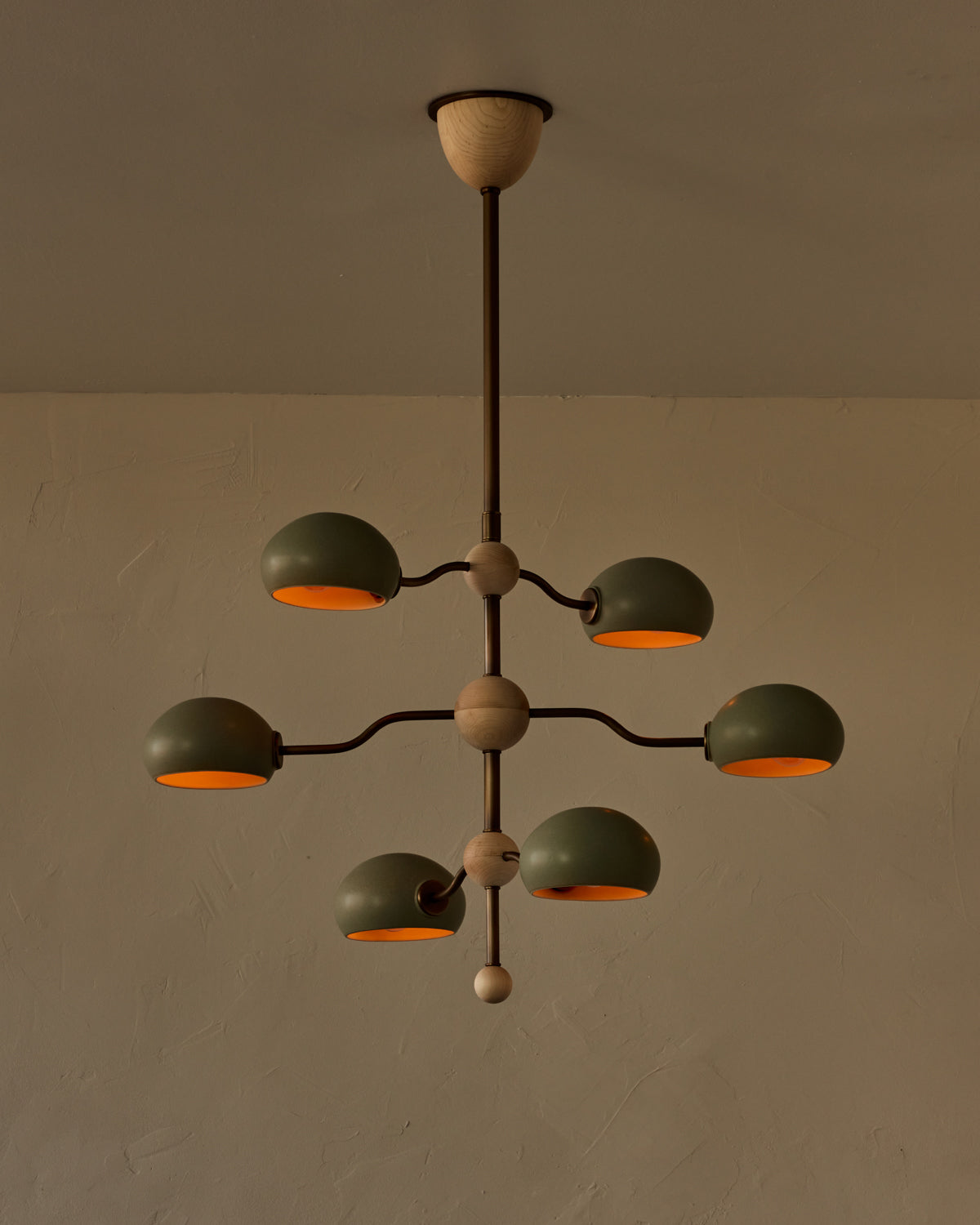 #shade-color_olivine #Metal-+-Wood-Finish_Antique Brass / Clear Maple