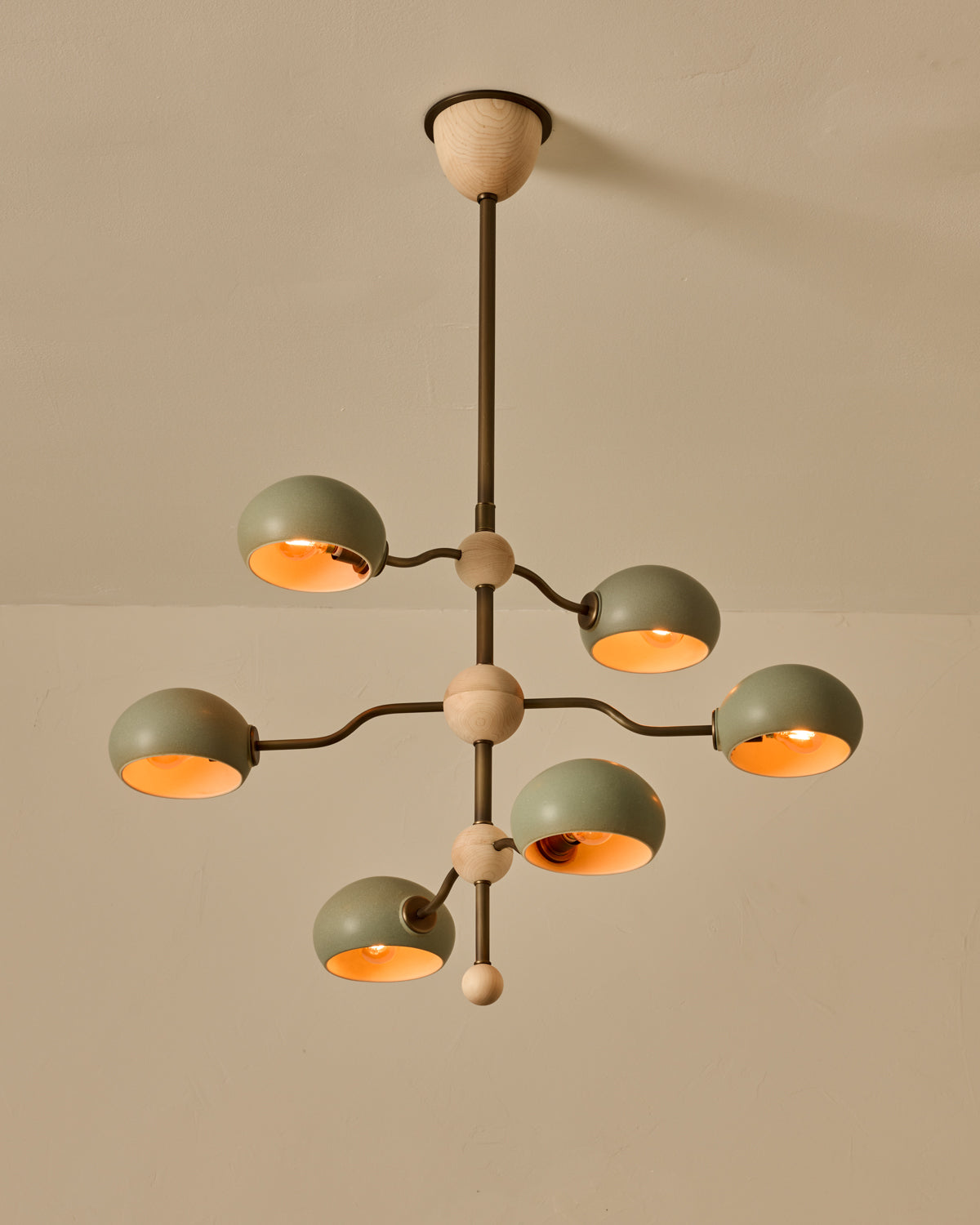 #shade-color_olivine #Metal-+-Wood-Finish_Antique Brass / Clear Maple