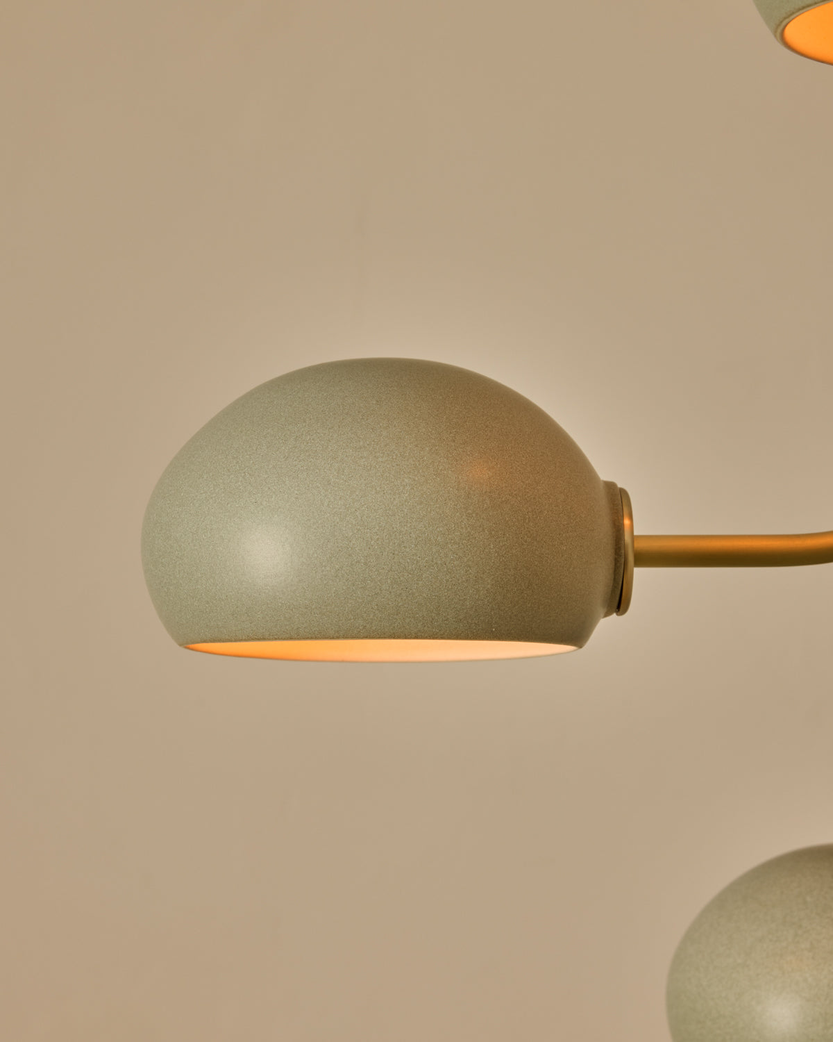 #shade-color_olivine #Metal-+-Wood-Finish_Satin Brass / Black Walnut