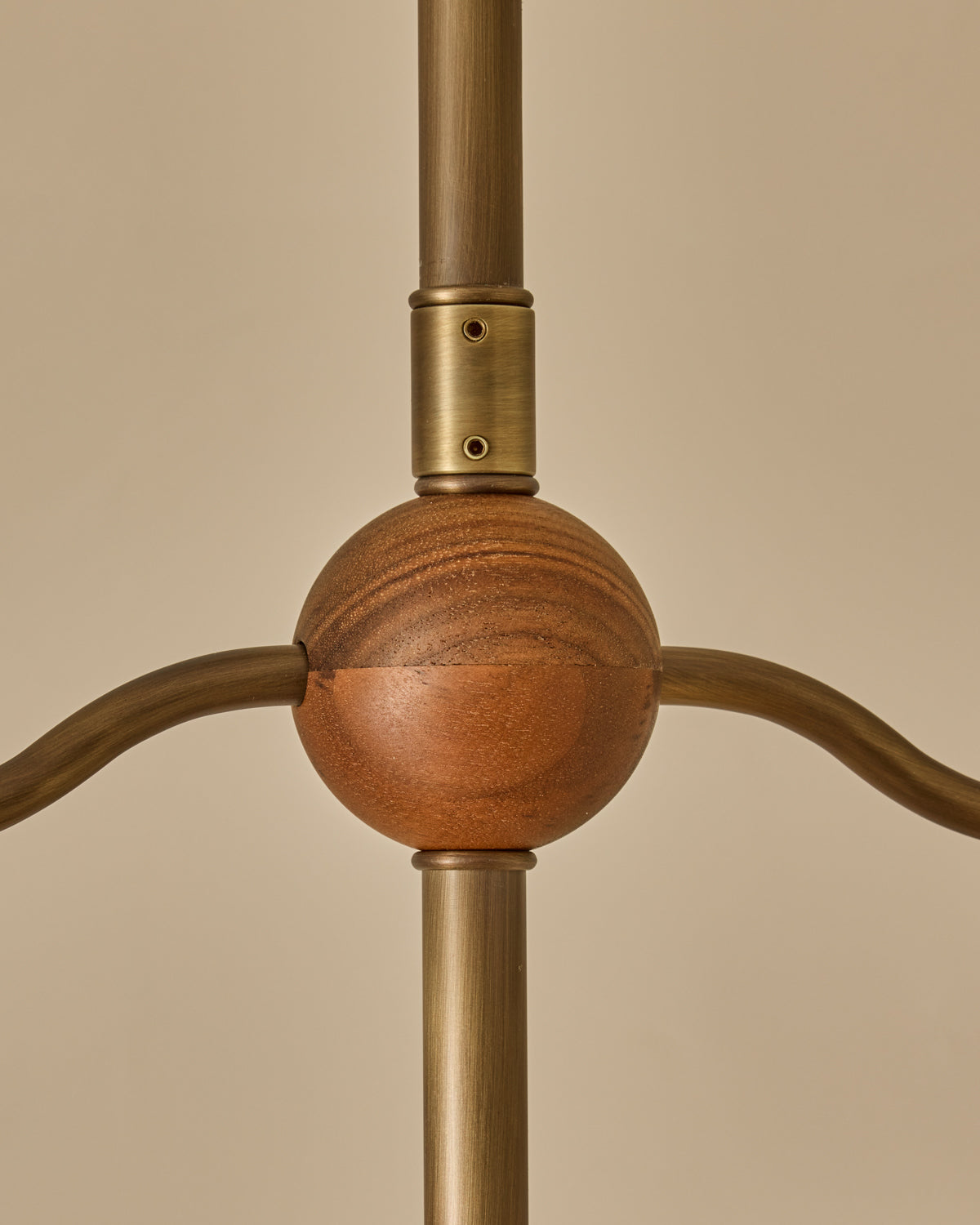 #shade-color_olivine #Metal-+-Wood-Finish_Antique Brass / Black Walnut
