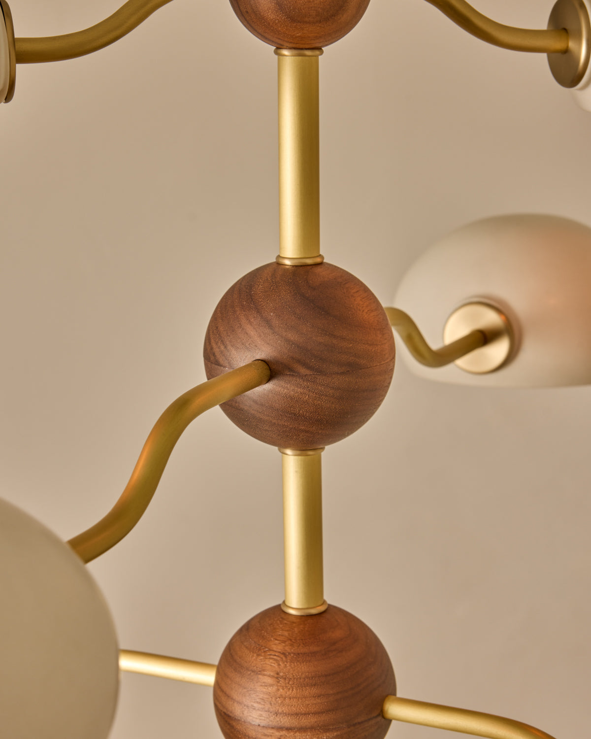 #shade-color_dove #Metal-+-Wood-Finish_Satin Brass / Black Walnut