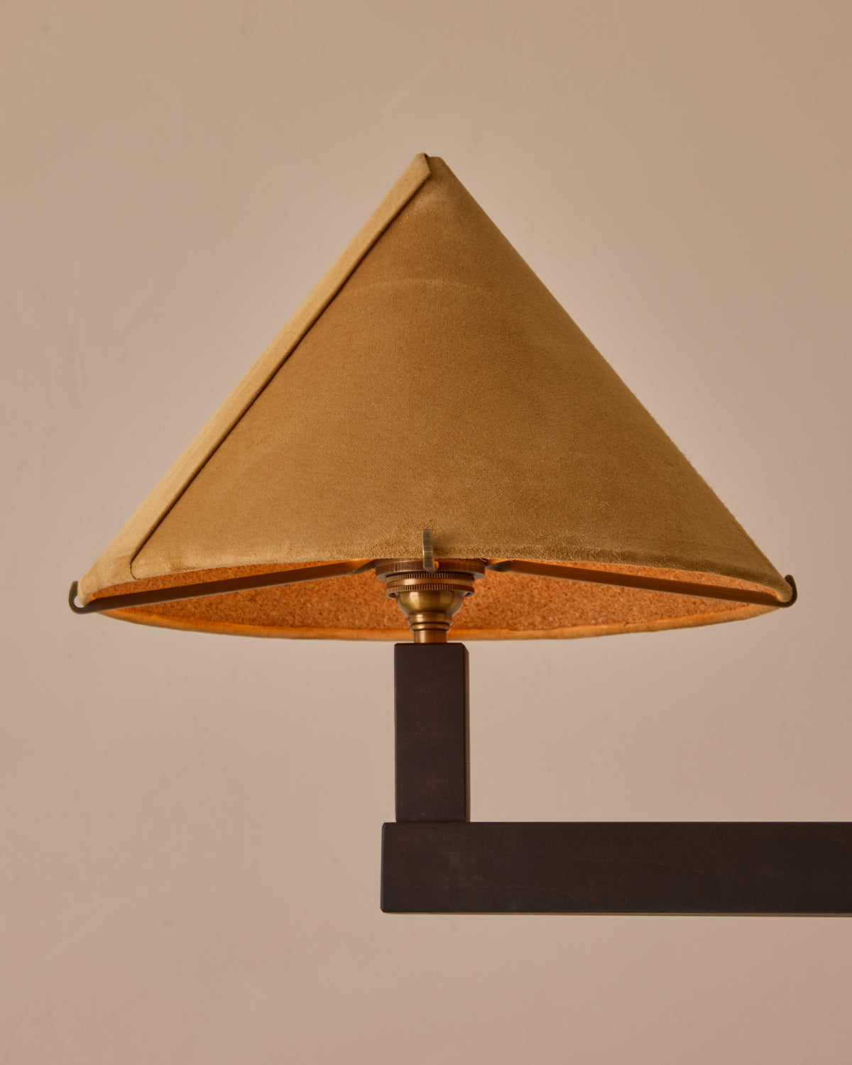 #wood-finish_dark wash maple #shade-finish_camel suede