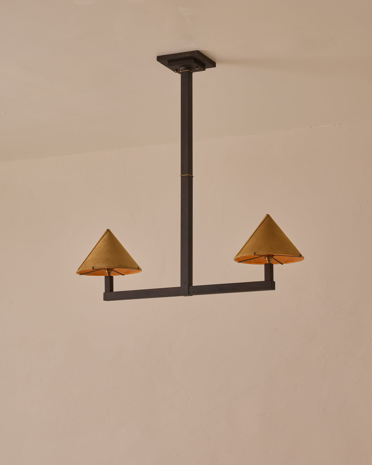 #wood-finish_dark wash maple #shade-finish_camel suede