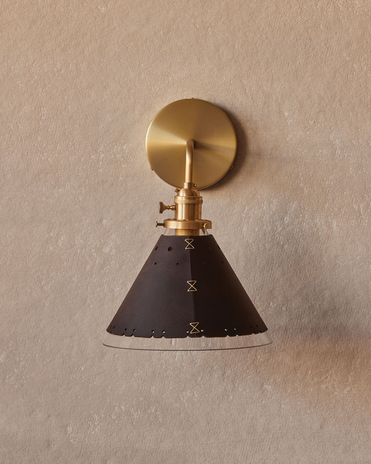 #leather-finish_espresso #wiring_hardwired