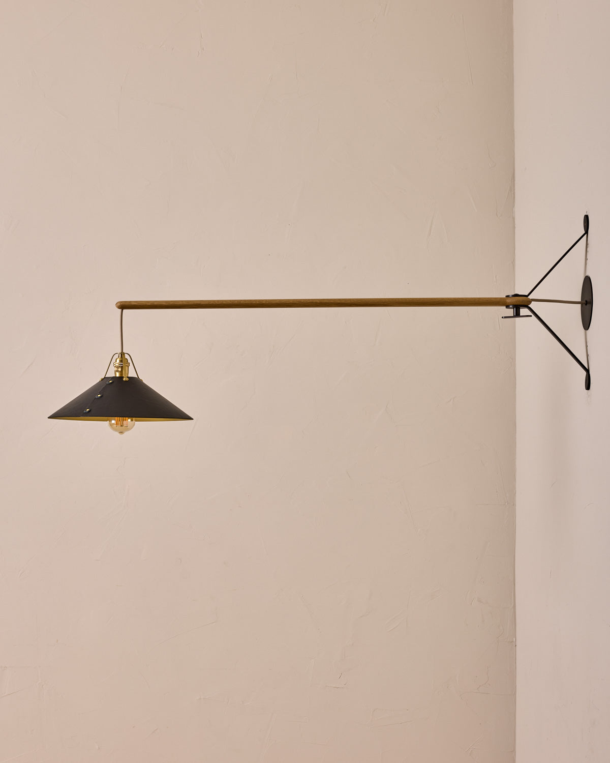 #leather-shade_black #size_large #wiring_hardwired