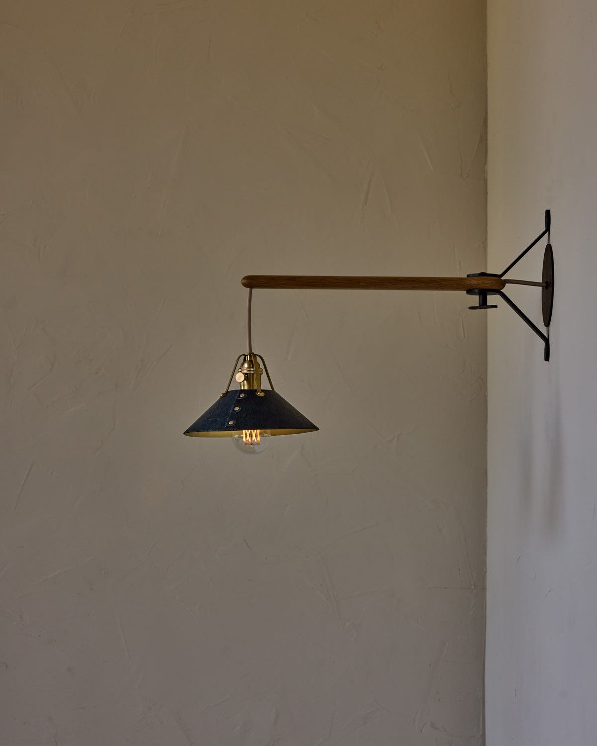 #leather-shade_navy #size_small #wiring_hardwired