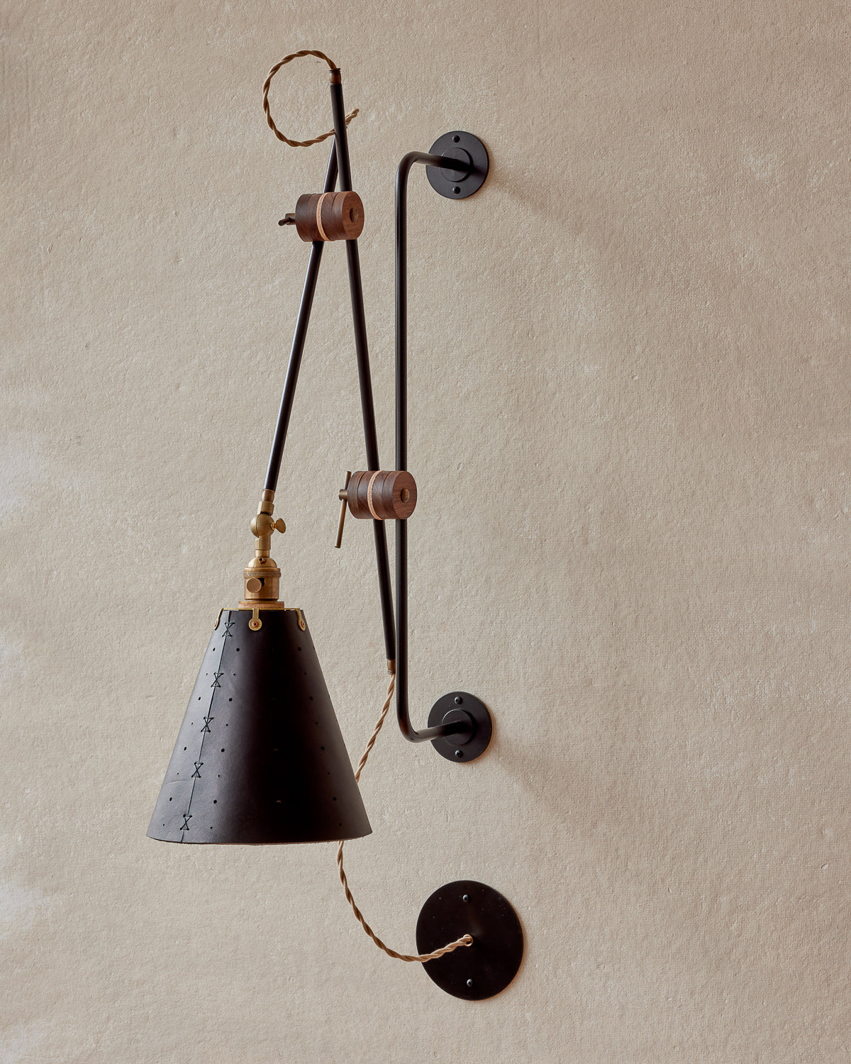 #shade-finish_black harness #wiring_hardwired
