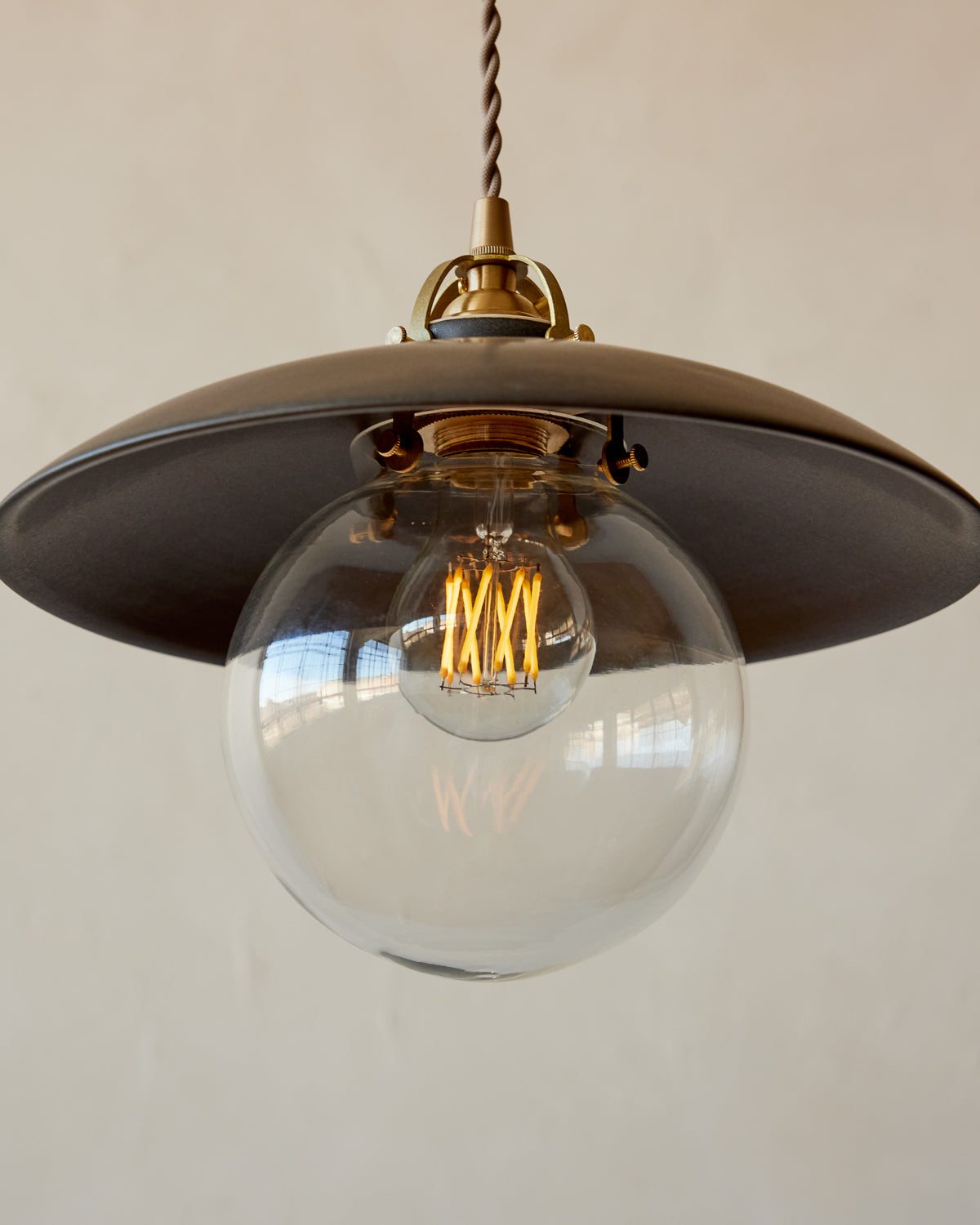 #shade-finish_almost black ceramic #Cord-Color---Glass_Beige Cord - Clear Globe