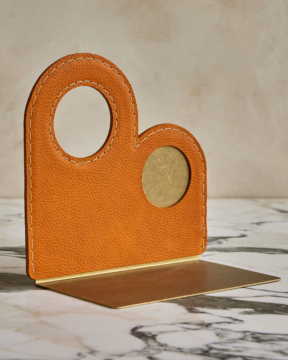 #leather-finish_cinnamon