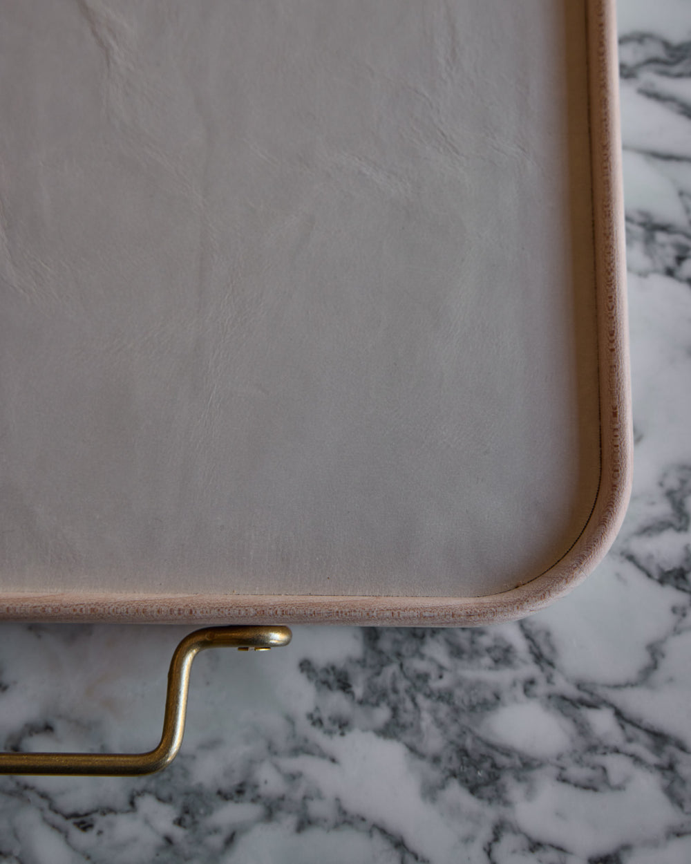 #leather-finish_eggshell