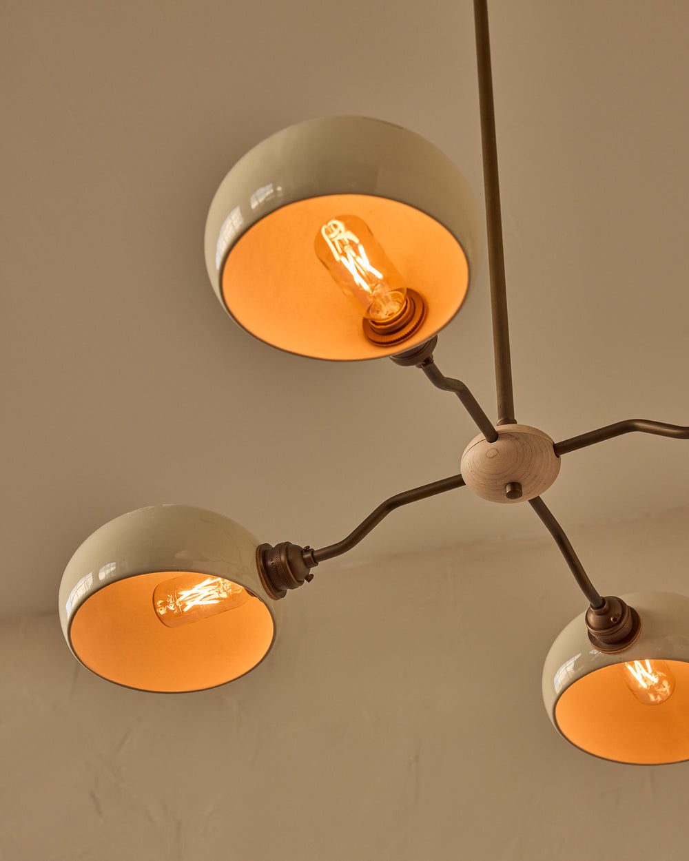 #shade-color_cream #Metal-+-Wood-Finish_Antique Brass / Clear Maple