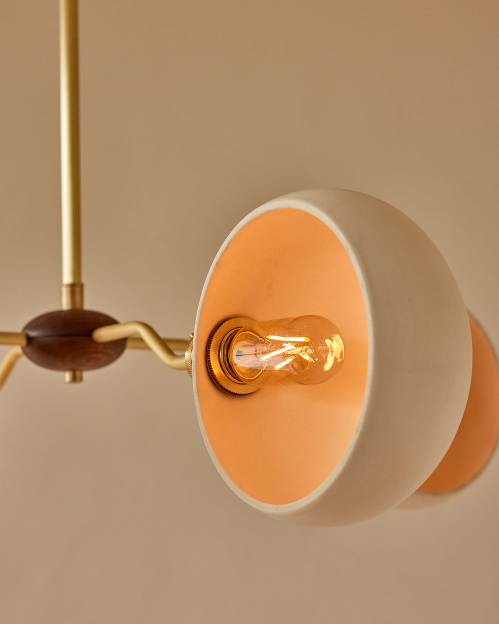 #shade-color_dove  #Metal-+-Wood-Finish_Satin Brass / Black Walnut