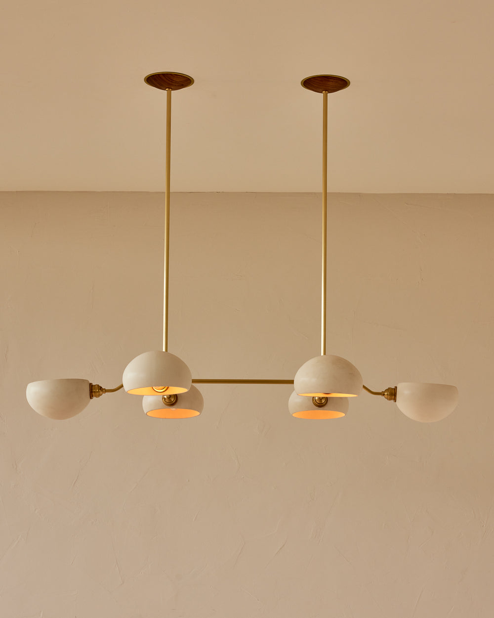 #shade-color_dove #Metal-+-Wood-Finish_Satin Brass / Black Walnut