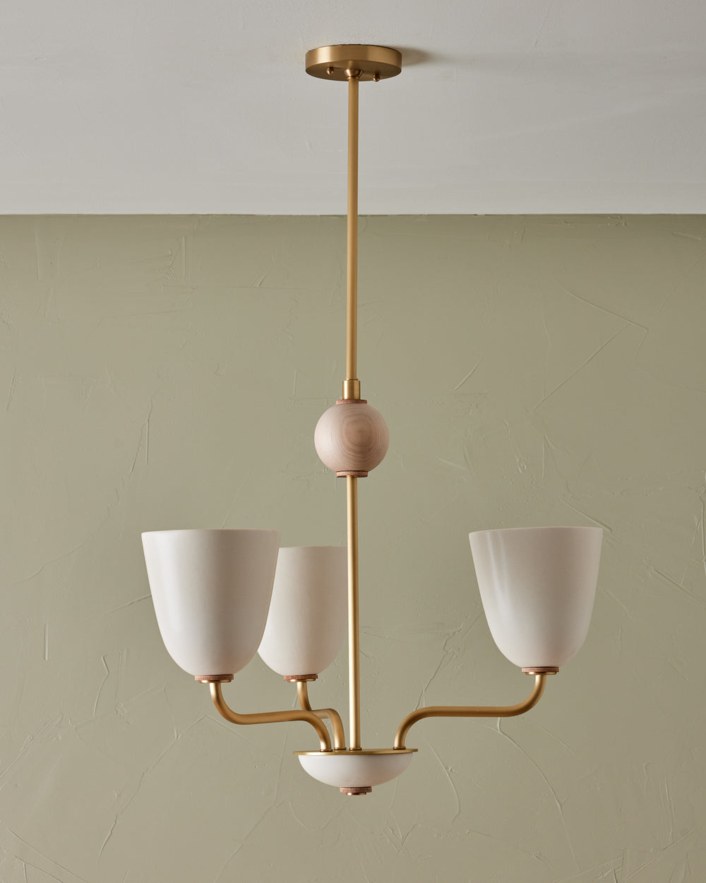 #shade-finish_dove #metal-finish_satin brass