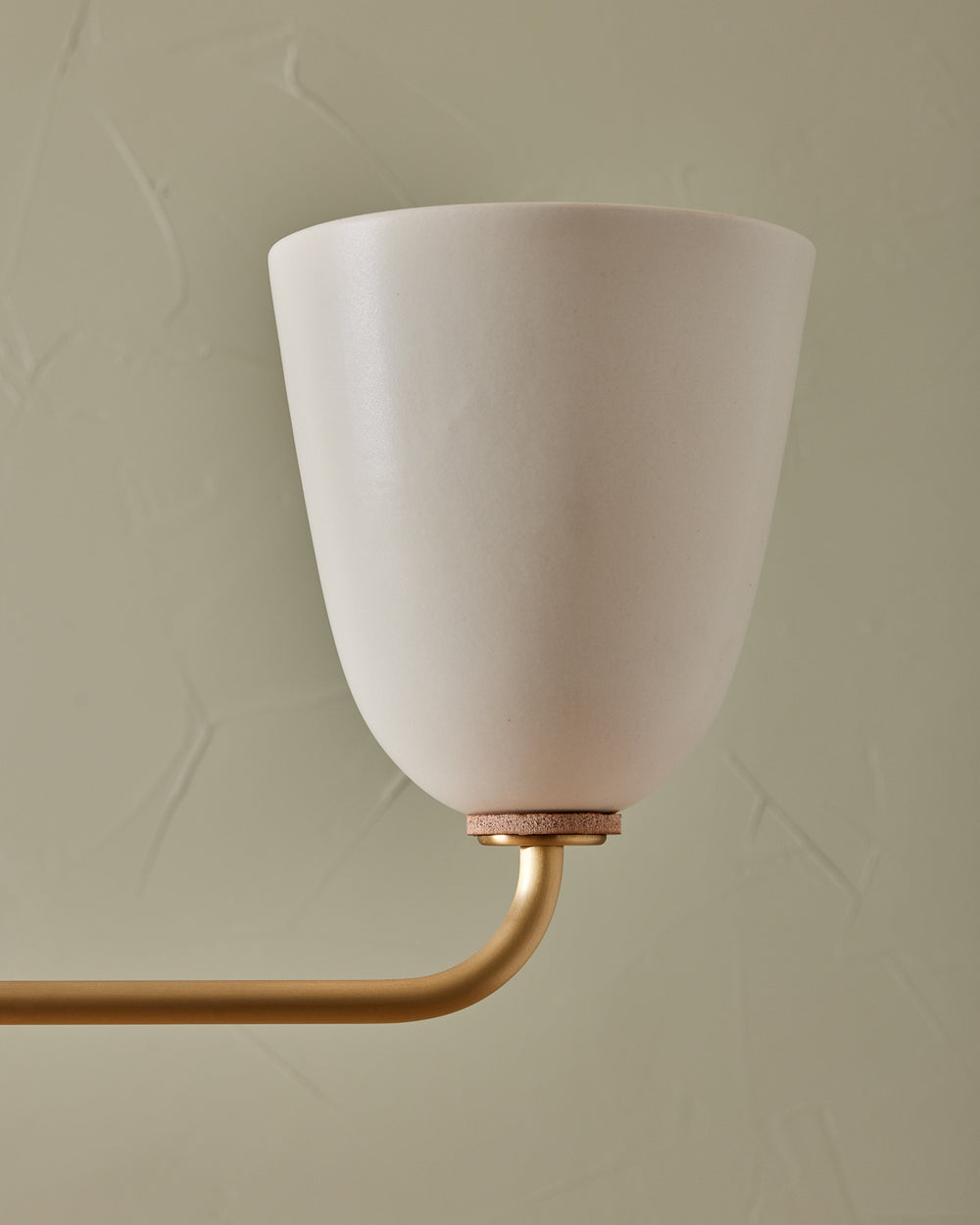 #shade-finish_dove #metal-finish_satin brass