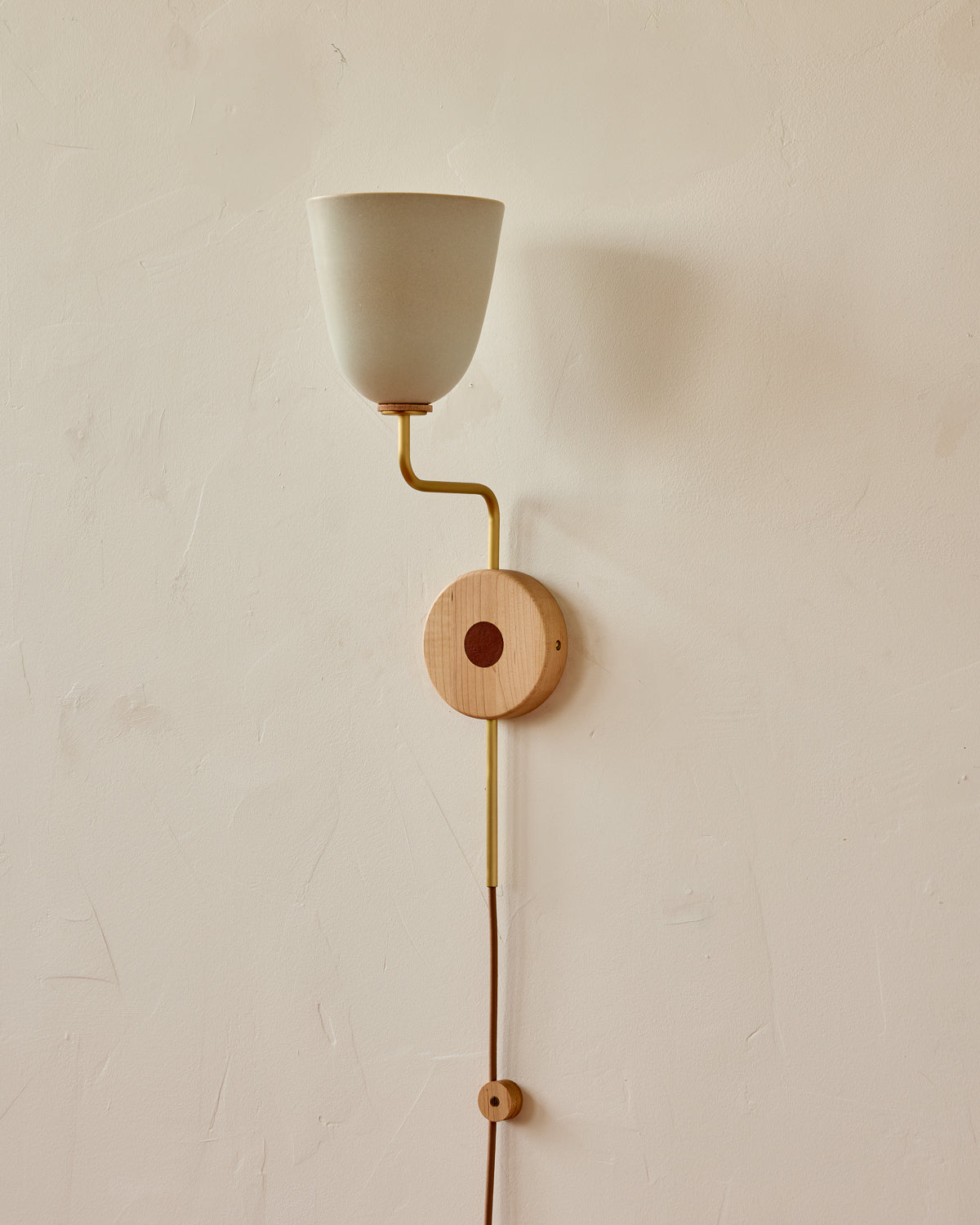 #shade-finish_robin's egg #Metal-+-Wood-Finish_Satin Brass / Clear Maple #wiring_plug-in