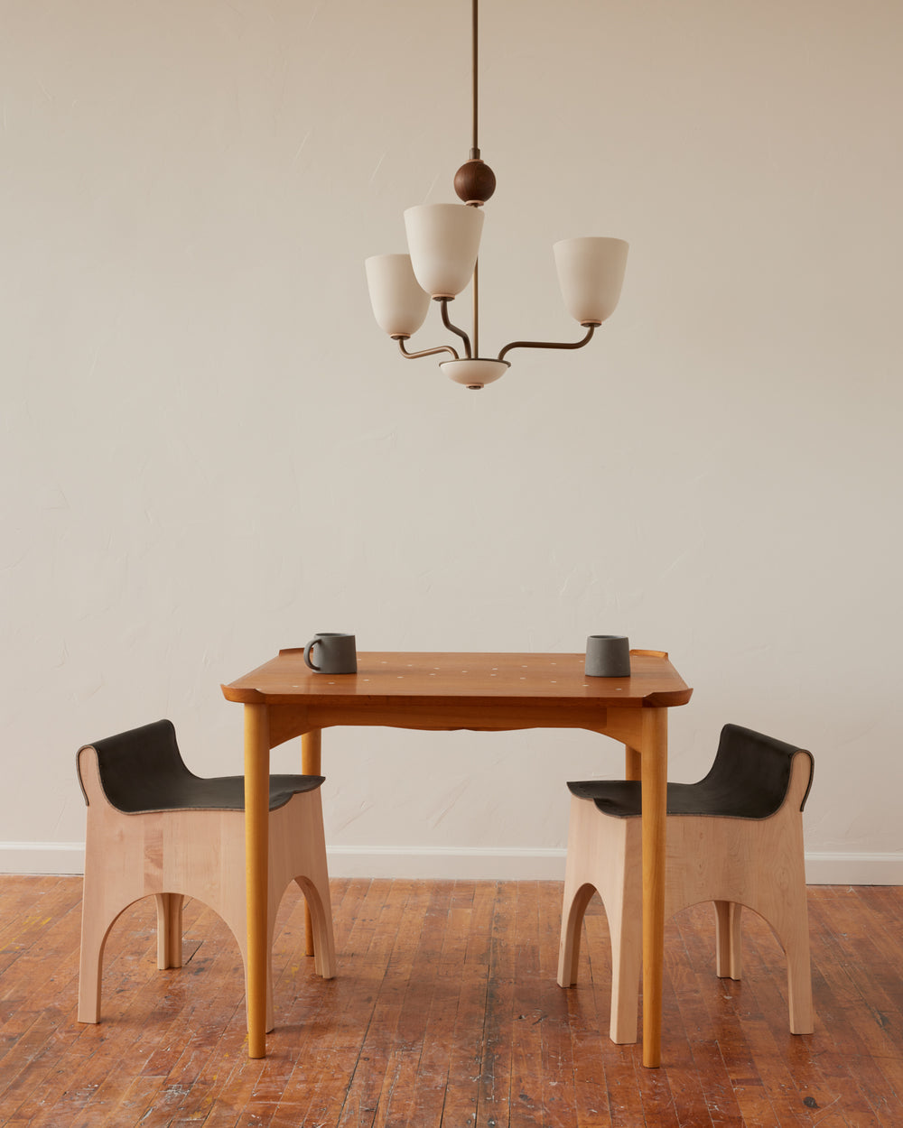 #shade-finish_dove #metal-finish_antique brass