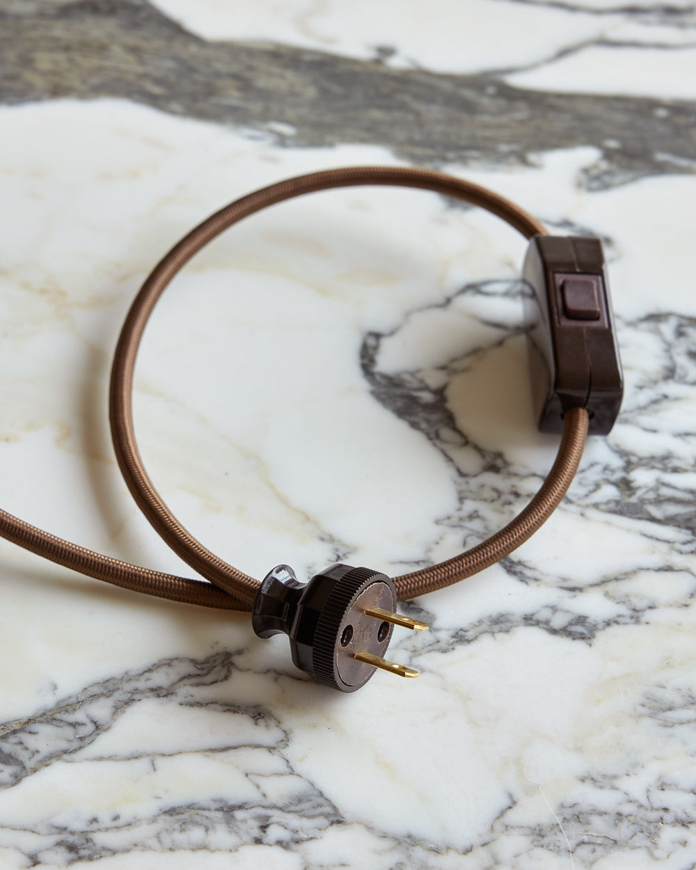 #Metal-+-Wood-Finish_Antique Brass / Clear Maple #wiring_plug-in