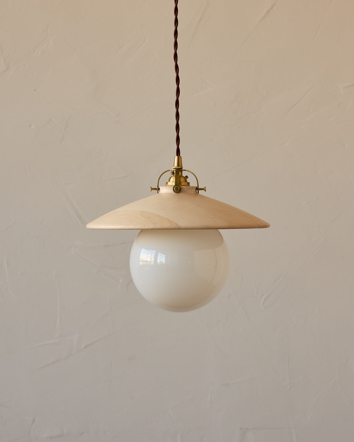 #shade-finish_clear maple #Cord-Color---Glass_brown Cord - white Globe