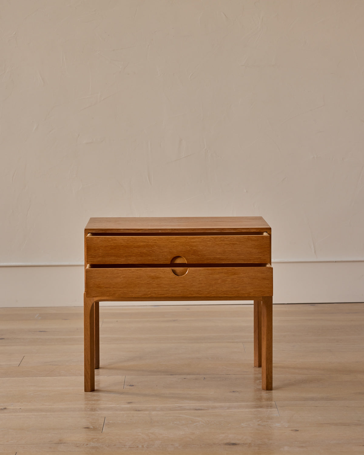 Oak Chest of Drawers