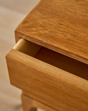 Oak Chest of Drawers