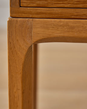 Oak Chest of Drawers