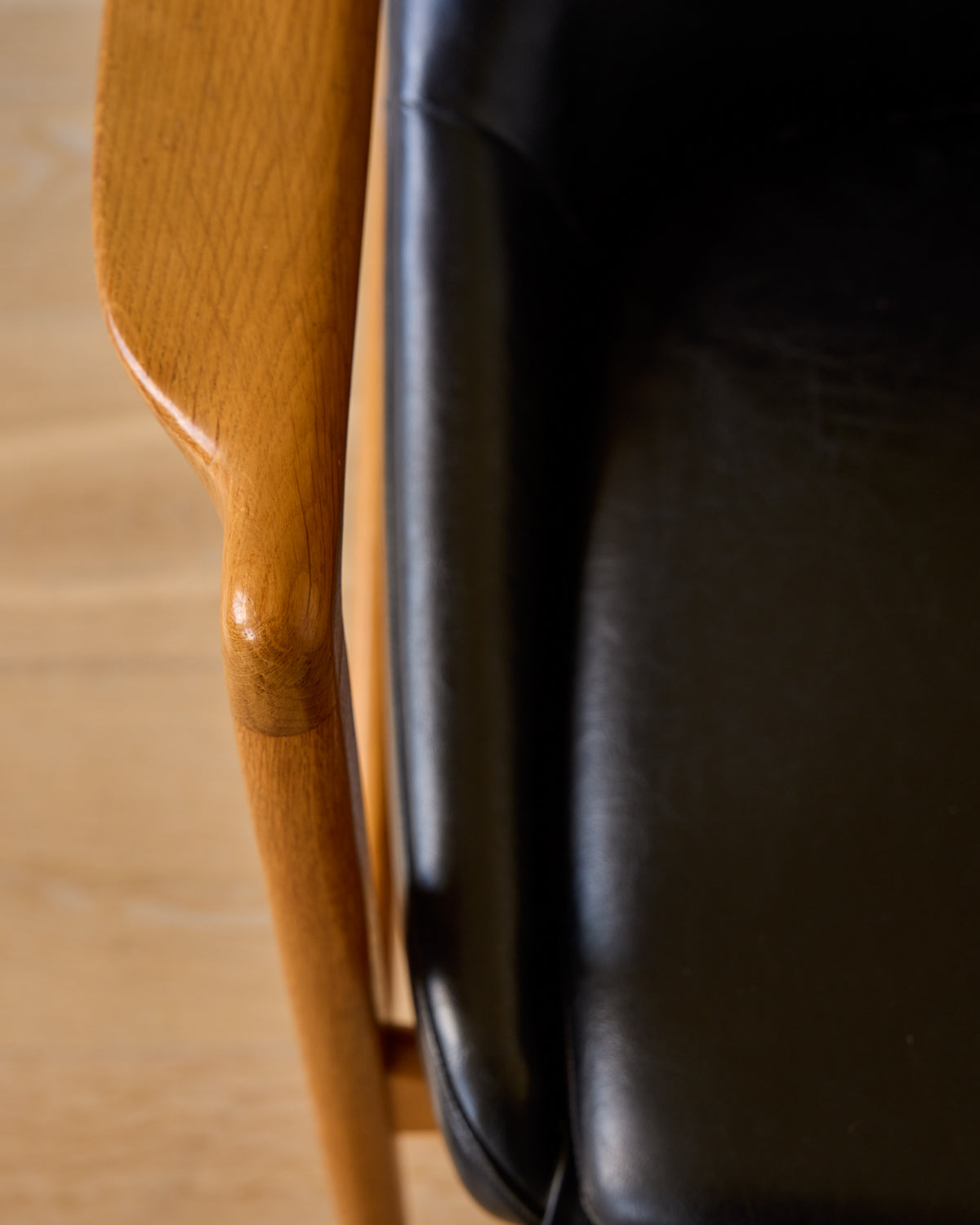 Oak Frame Easy Chair