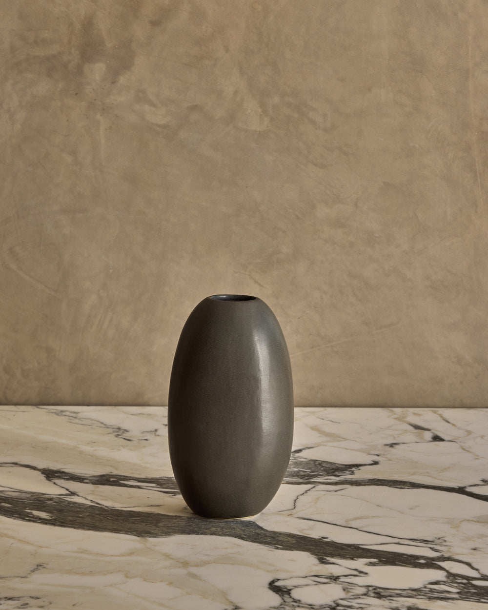 #style_Tall Elliptical Vase
