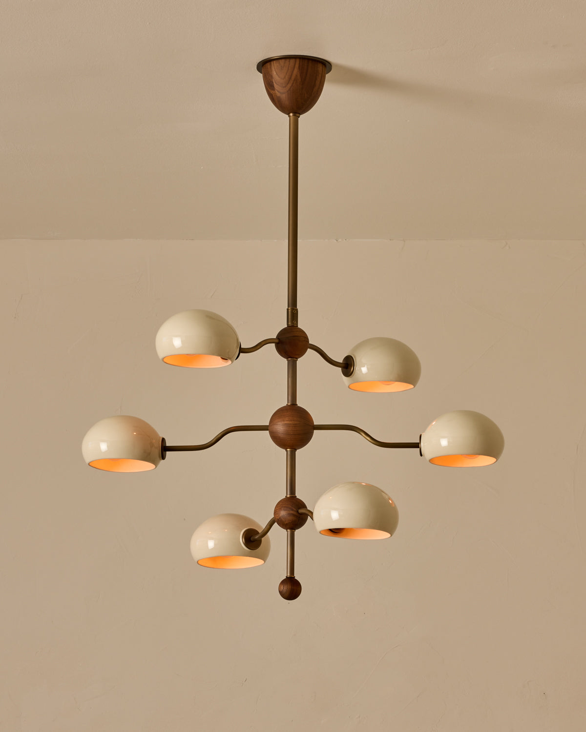 #shade-color_cream #Metal-+-Wood-Finish_Antique Brass / Black Walnut