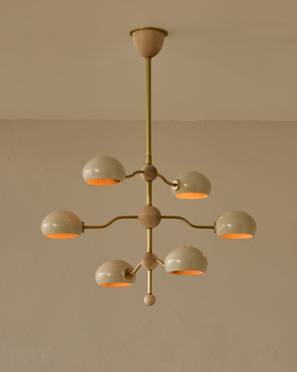 #shade-color_cream #Metal-+-Wood-Finish_Satin Brass / Clear Maple