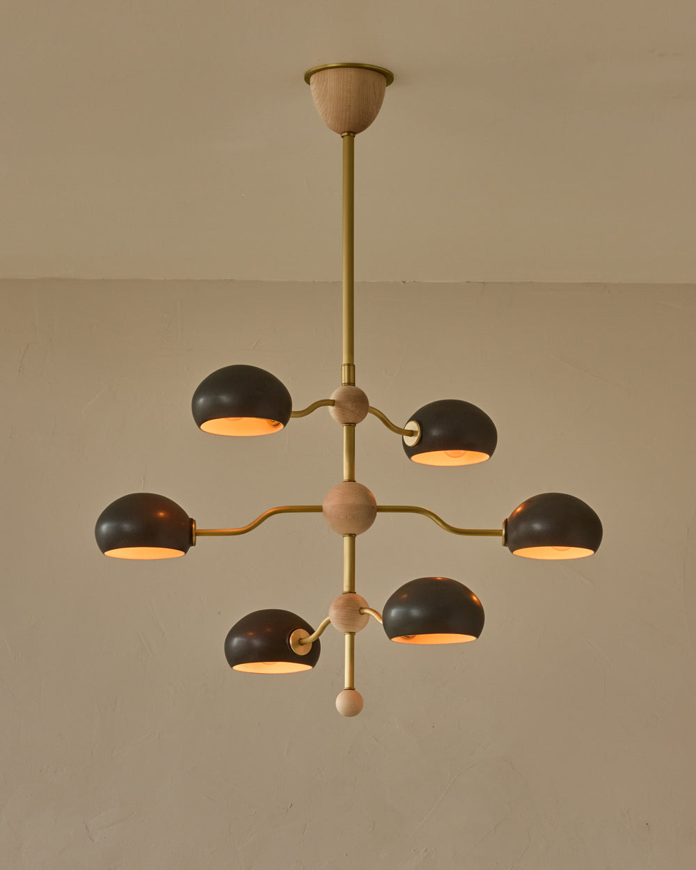 #shade-color_almost black #Metal-+-Wood-Finish_Satin Brass / Clear Maple