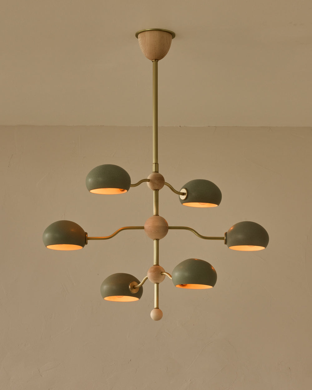 #shade-color_olivine  #Metal-+-Wood-Finish_Satin Brass / Clear Maple