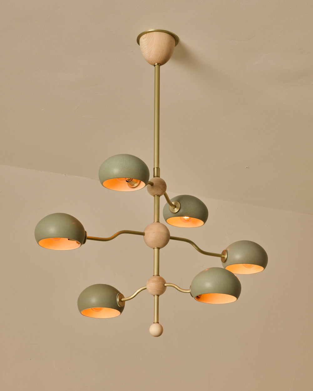 #shade-color_olivine  #Metal-+-Wood-Finish_Satin Brass / Clear Maple