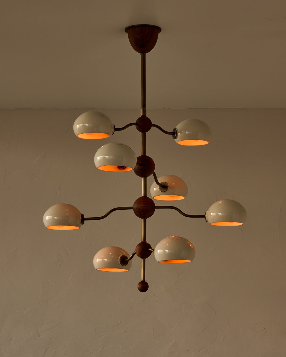 #shade-color_cream #Metal-+-Wood-Finish_Antique Brass / Black Walnut